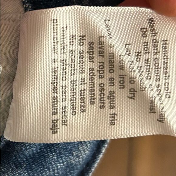 Judy Blue Light Wash Distressed Raw Hem Jean Shorts Size Large JB150018 - Picture 8 of 10